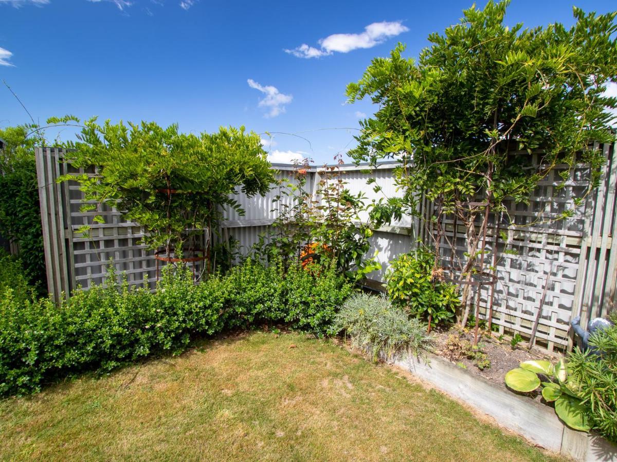 Number One Bach - Kaiteriteri Holiday Home Экстерьер фото